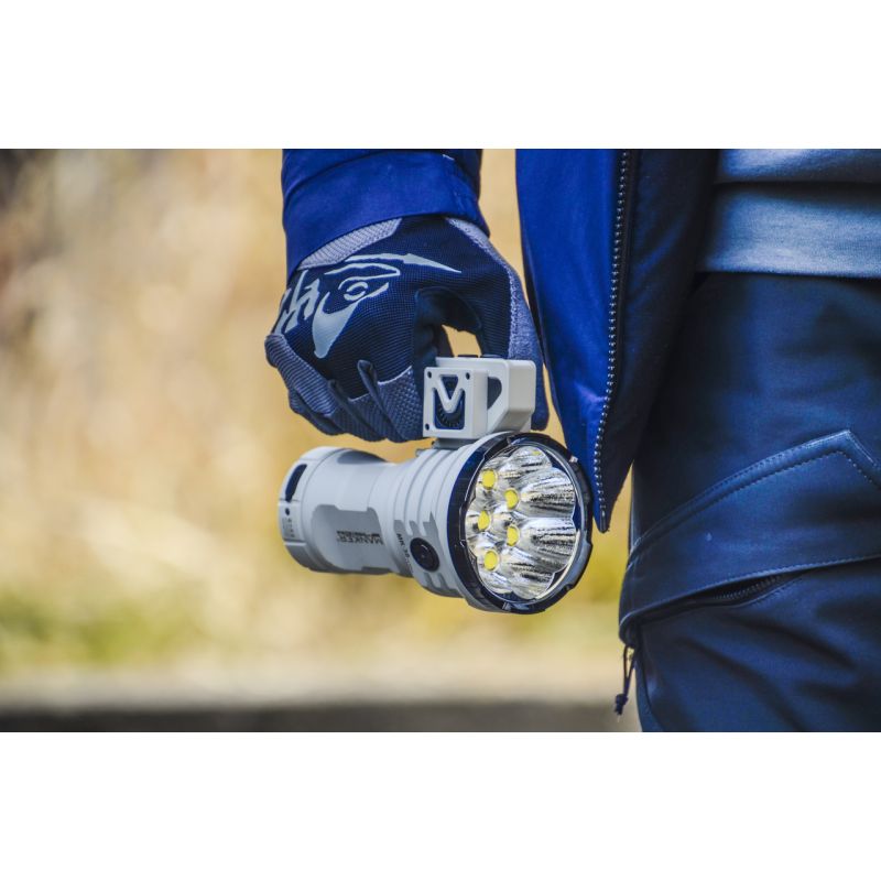 Manker MK38 LED Svítilna 41500lm, 8x XHP70.2, Multifunkční Ruční Svítilna pro Venkovní Osvětlení a Domácí Bezpečnost