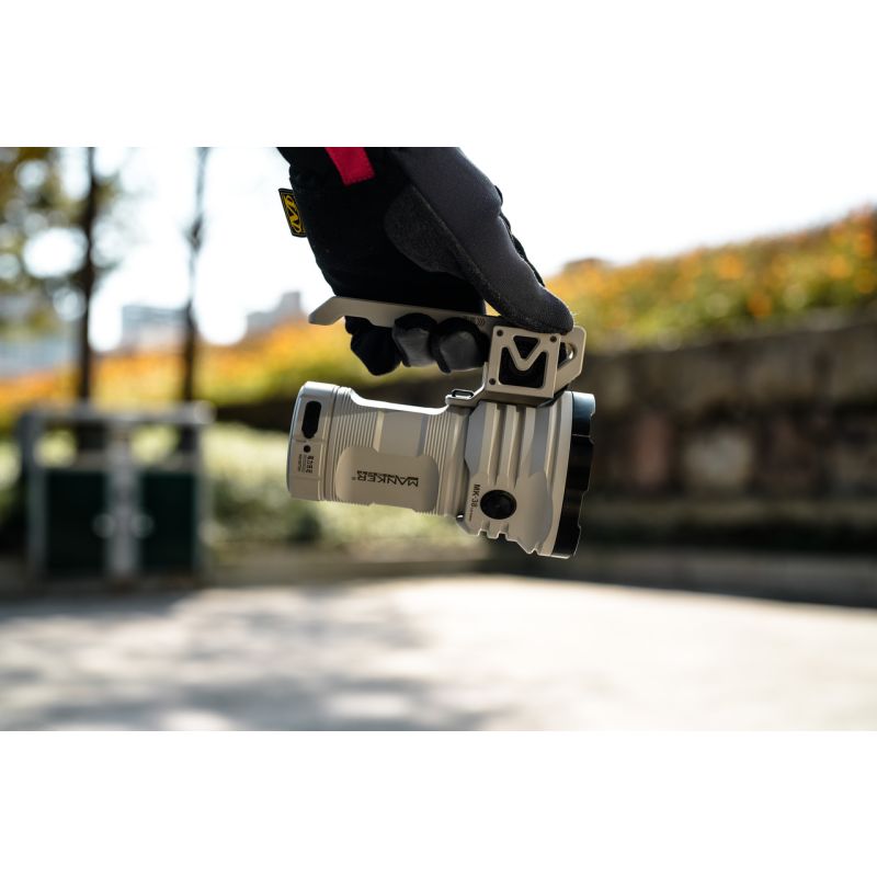 Manker MK38 LED Svítilna 41500lm, 8x XHP70.2, Multifunkční Ruční Svítilna pro Venkovní Osvětlení a Domácí Bezpečnost