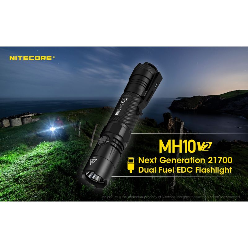 NITECORE MH10 V2 LED svítilna 1000 lumenů USB-C. Kompaktní, spolehlivá pro venkovní osvětlení.