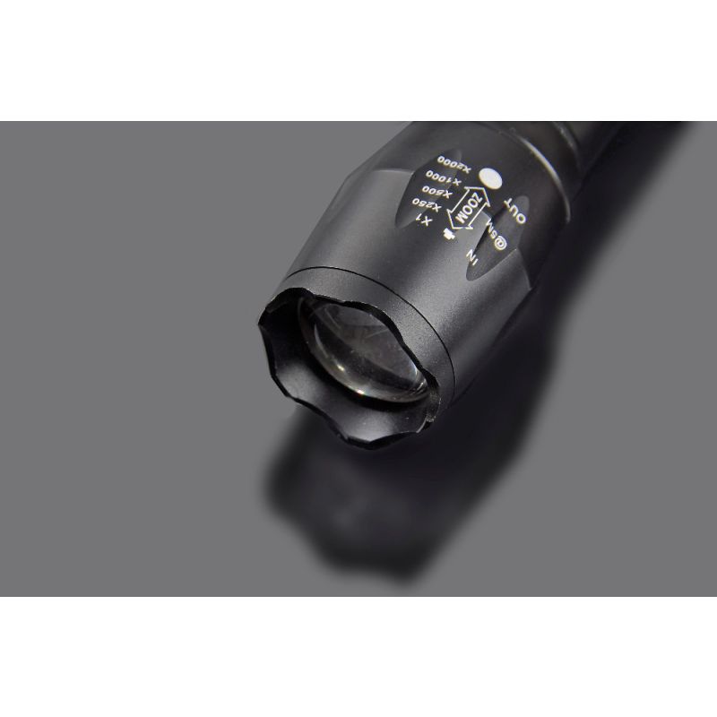 UltraFire A100 Zoomovatelná T6 LED Svítilna 1800 Lumenů – Outdoorová, Odolná s Nastavitelným Paprskem