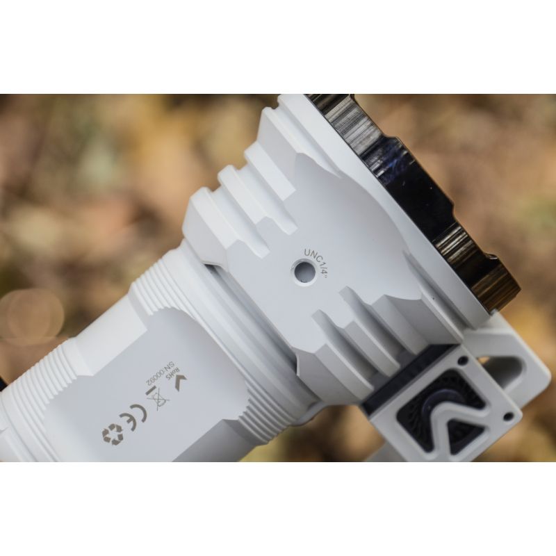 Manker MK38 LED Svítilna 41500lm, 8x XHP70.2, Multifunkční Ruční Svítilna pro Venkovní Osvětlení a Domácí Bezpečnost