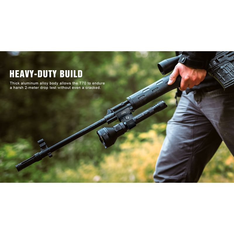 Trustfire T70: Výkonná 2300lm dobíjecí LED svítilna pro kempování, turistiku a lov. Spolehlivé osvětlení!