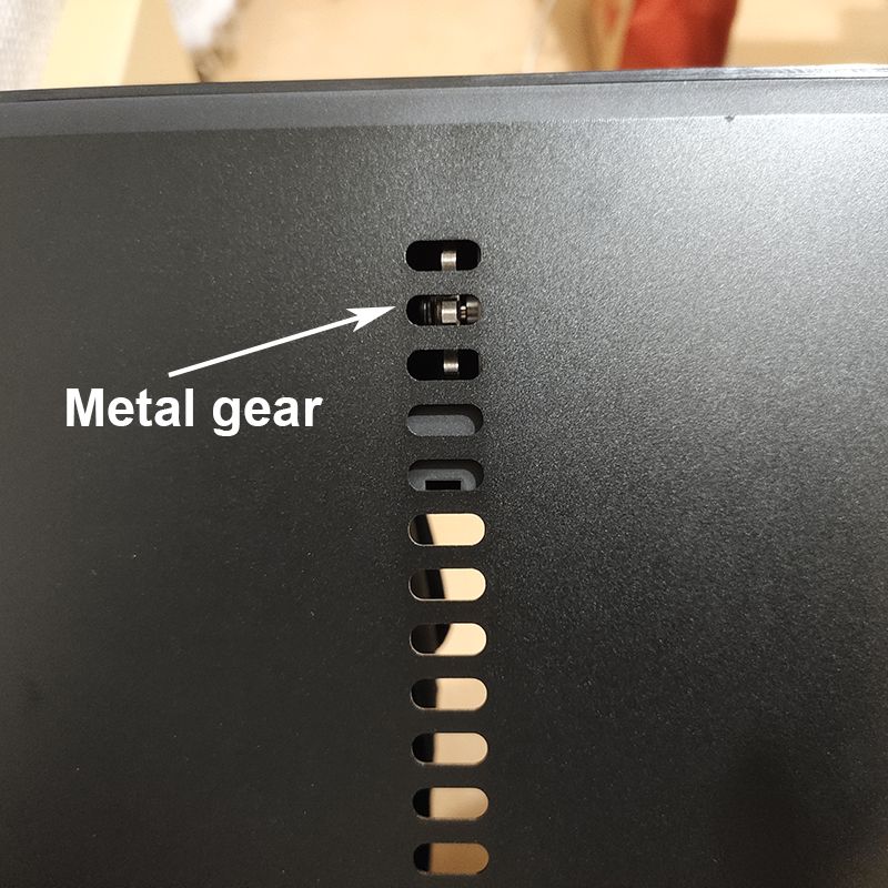 Automatická Dvířka Kurníku s Časovačem – Inteligentní, Odolná Vůči Počasí, Snadná Instalace pro Chov Kuřat na Zahradě.