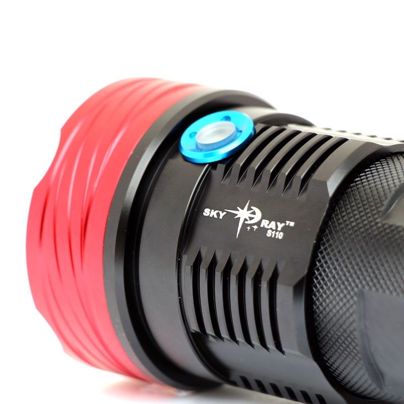 Sky Ray S110 10T6 U2 LED Svítilna – 10 000 Lumenů, Super Jasný, Odolná hliníková Baterka pro Outdoor Dobrodružství!