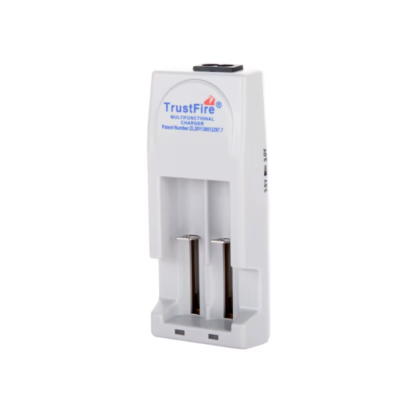 TrustFire TR-001 nabíječka lithium-iontových baterií pro 10430 10440 14500 16340 18650 rychlé nabíjení