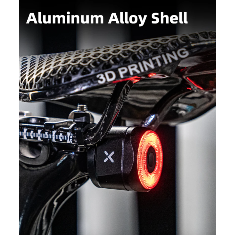 XOSS XR Pro Cyklistické Zadní Světlo, Inteligentní Brzdění, Vodotěsné USB LED Nabíjení pro Bezpečnost na Kole