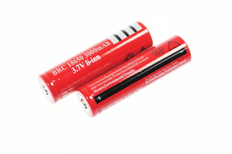 Ultrafire BRC 3000mAh 3.7V Li-ion Dobíjecí Baterie 18650 – Vysoká Kapacita, Dlouhá Životnost, Spolehlivá!