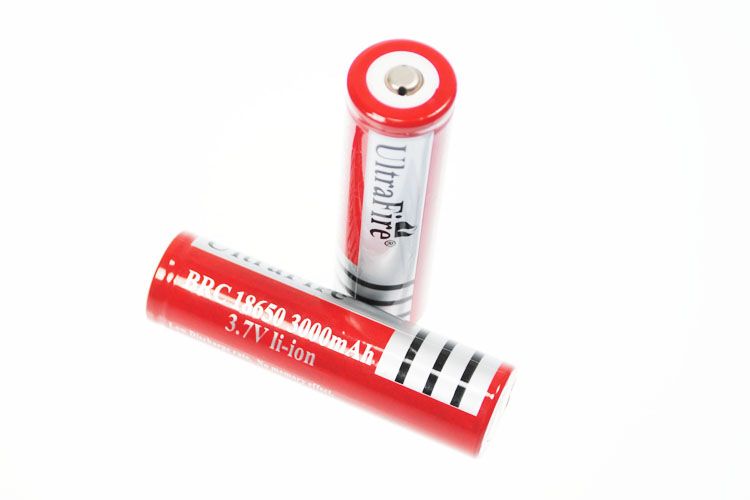 Ultrafire BRC 3000mAh 3.7V Li-ion Dobíjecí Baterie 18650 – Vysoká Kapacita, Dlouhá Životnost, Spolehlivá!