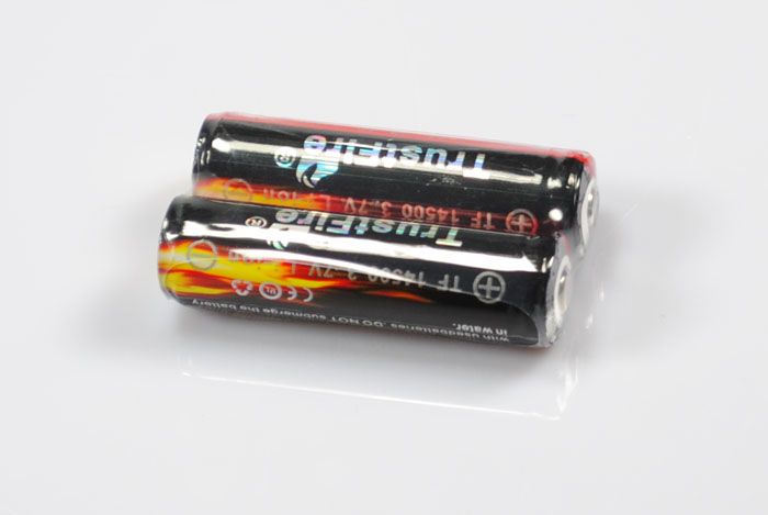 TrustFire 3.7V Li-ion 14500 900mAh dobíjecí baterie s ochranným obvodem - UltraFire náhrada, dlouhá životnost