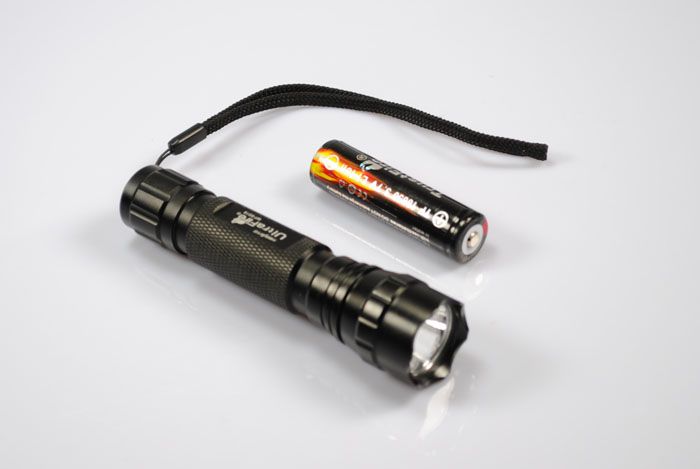 **UltraFire WF-501B LED svítilna 1300 lumenů, 5 režimů – Odolná, USB dobíjení, Outdoor, Profesionál**