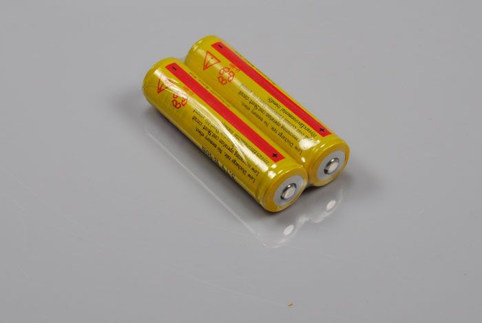 UltraFire BRC 18650 3600mAh Dobíjecí Baterie Li-ion - Vysoká Kapacita & Bezpečnost pro Zařízení
