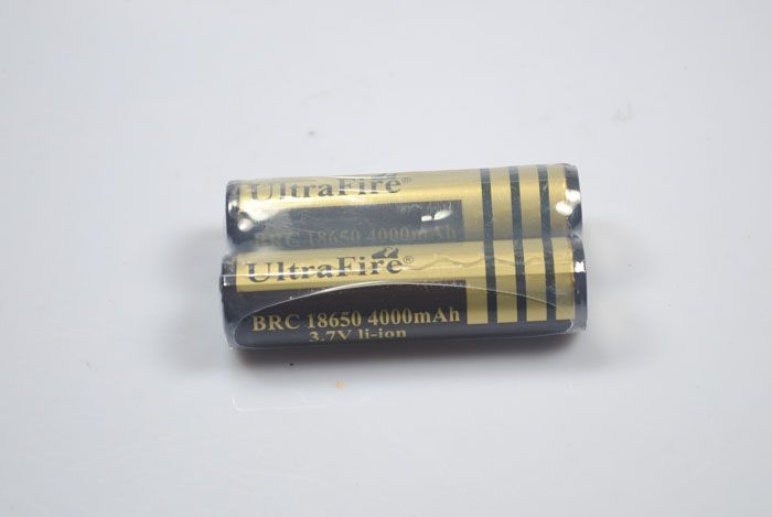 Ultrafire 18650 Li-ion BRC 4000mAh 3.7V Dobíjecí Baterie, Vysoká Kapacita, Dlouhá Životnost, Spolehlivé