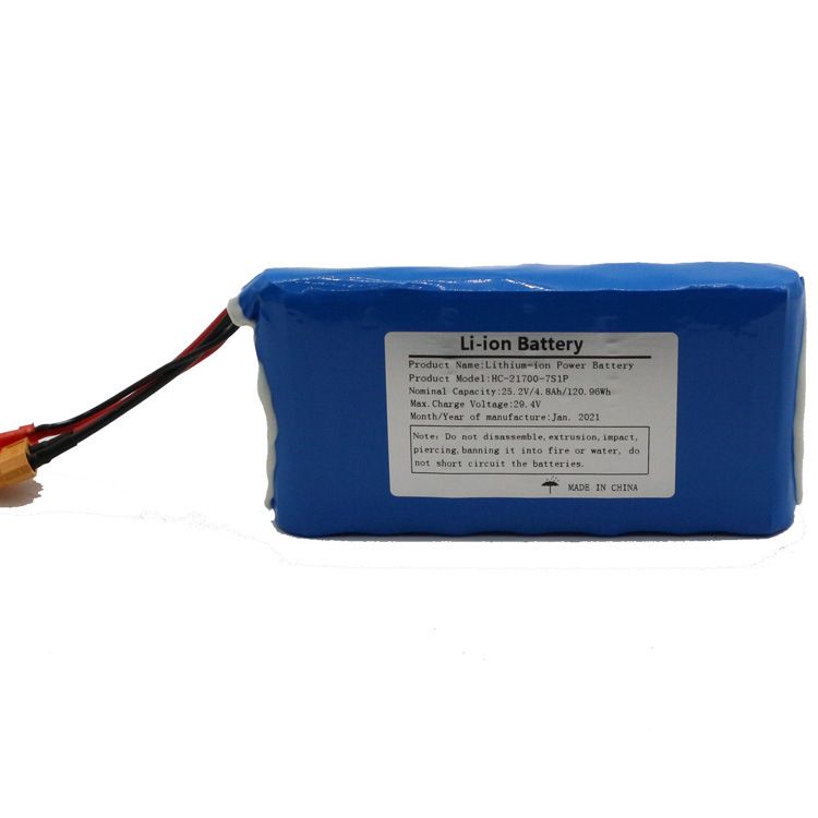 21700-7S1P-25.2V Vysokokapacitní bateriový pack – lehké Li-Ion skateboardové energetické řešení s robustními bezpečnostními prvky.