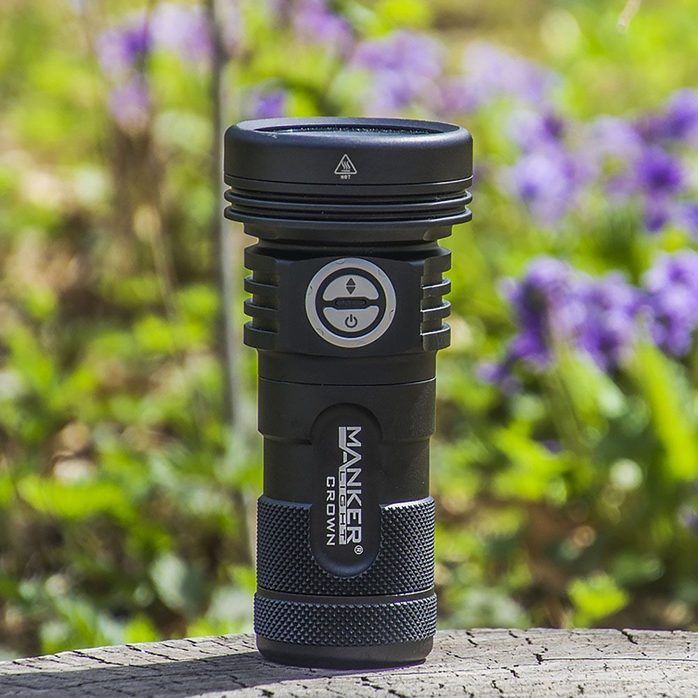 Manker CROWN Digitální zoomovací svítilna 5000 lumenů, 900 metrů dosvitu, univerzální outdoorové vybavení pro kempování a turistiku