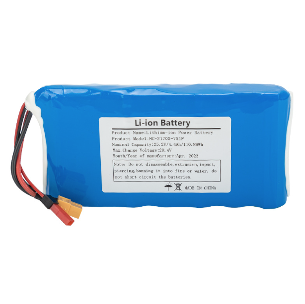 21700-7S1P-25.2V Vysokokapacitní bateriový pack – lehké Li-Ion skateboardové energetické řešení s robustními bezpečnostními prvky.
