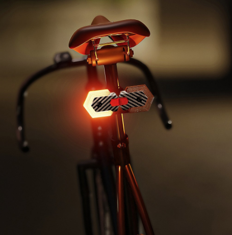 CarryBright Karbonové světlo na kolo | Blinkry na kolo USB dobíjecí, LED, přední+zadní, dálkové ovládání, vodotěsné